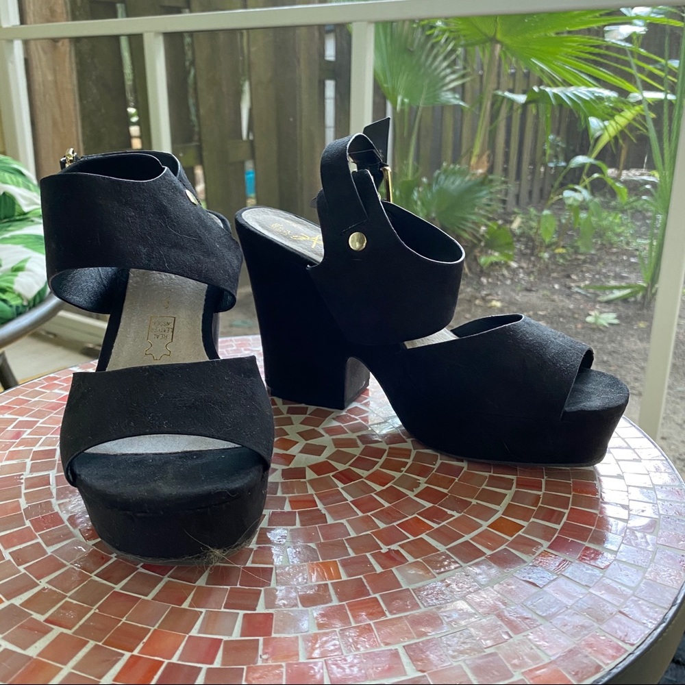 AMAZING black heels from Spain